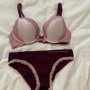 NWT Victoria's Secret Dream Angels Push Up Bra and Panty Set